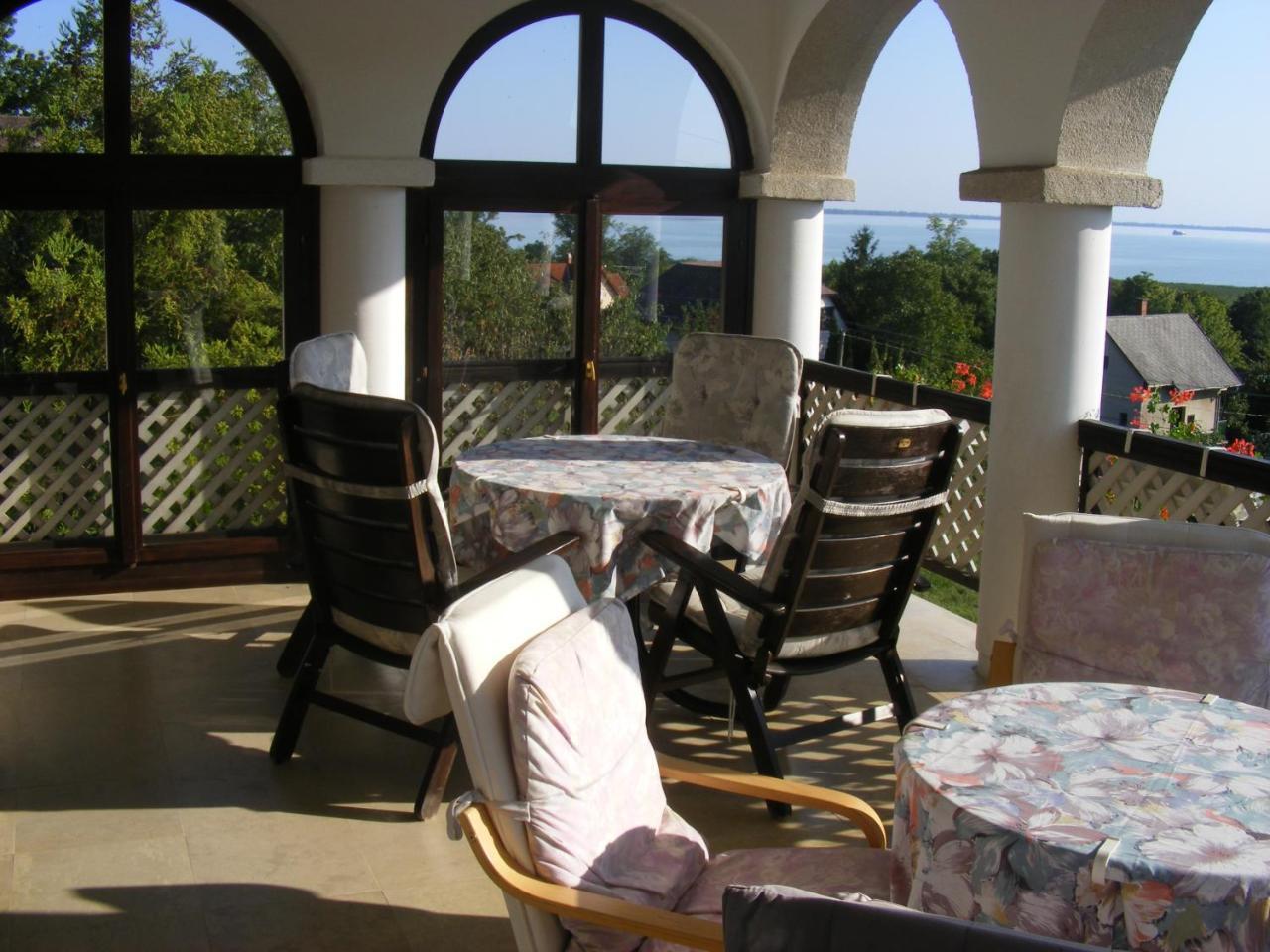 Bed and Breakfast Pigal Panzio Badacsonyörs Exterior foto