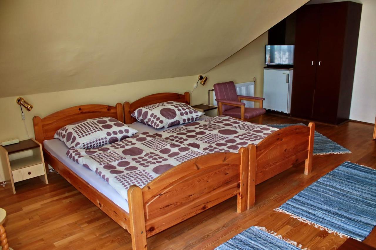 Bed and Breakfast Pigal Panzio Badacsonyörs Exterior foto