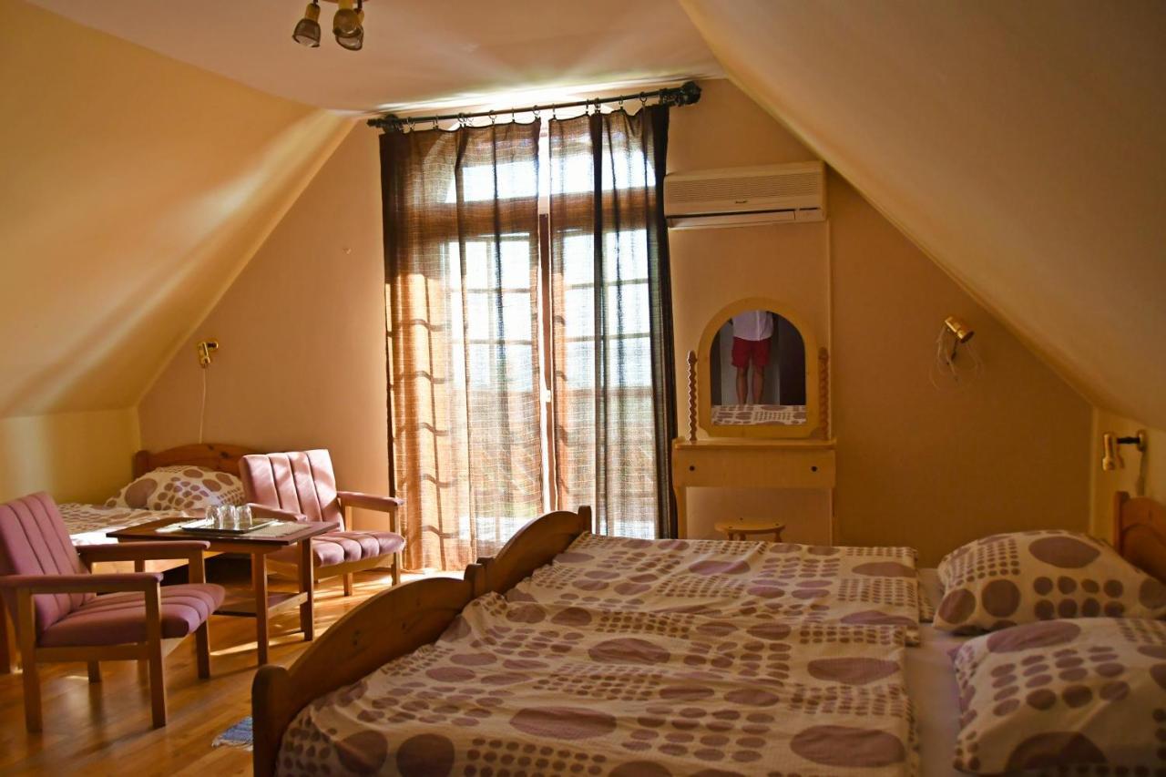 Bed and Breakfast Pigal Panzio Badacsonyörs Exterior foto