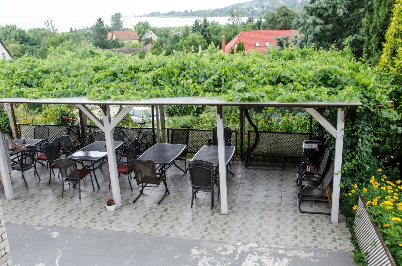 Bed and Breakfast Pigal Panzio Badacsonyörs Exterior foto